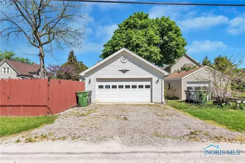 408 E Dudley St, Maumee, OH 43537 photo 32