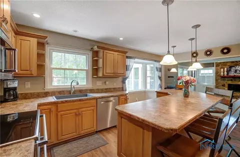2320 Foxfire Ln, Findlay, OH 45840 photo 12