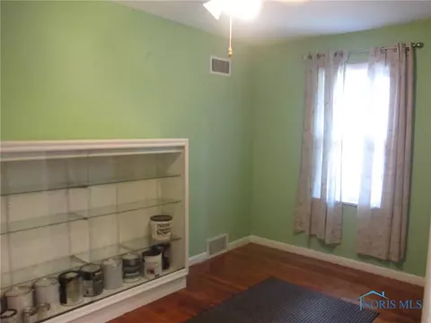 813 E 5th St, Ottawa, OH 45875 photo 12