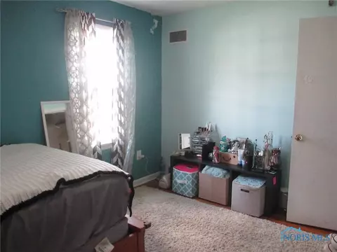 813 E 5th St, Ottawa, OH 45875 photo 11
