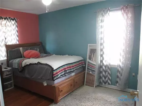 813 E 5th St, Ottawa, OH 45875 photo 9