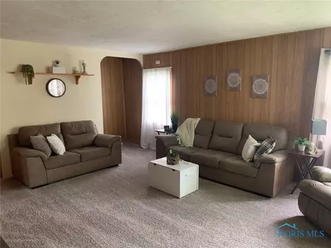 815 S Cherry St, Bryan, OH 43506 photo 6
