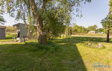 856 Grasser St, Oregon, OH 43616 photo 18