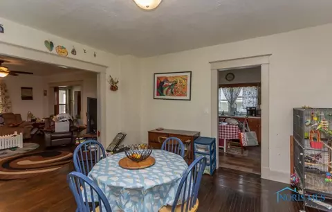 856 Grasser St, Oregon, OH 43616 photo 8