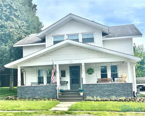313 W Maple St, Bryan, OH 43506 photo 1