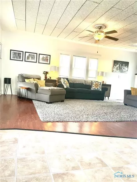 313 W Maple St, Bryan, OH 43506 photo 17