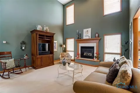 1908 Greystone Dr, Findlay, OH 45840 photo 5