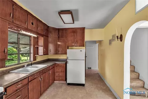 408 Center St, Bryan, OH 43506 photo 10