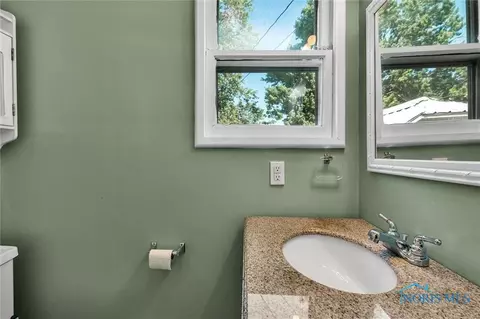 408 Center St, Bryan, OH 43506 photo 18