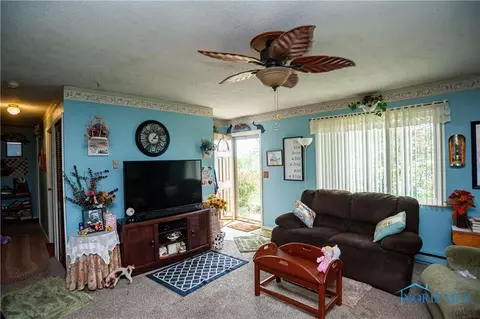 1311 E Wilson St, Bryan, OH 43506 photo 4