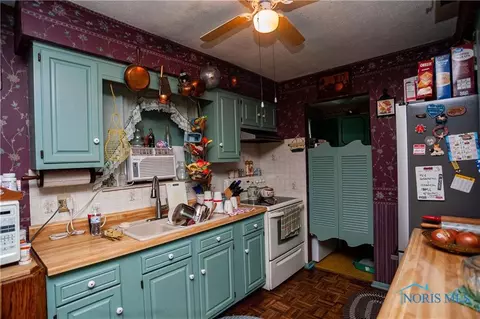1311 E Wilson St, Bryan, OH 43506 photo 15