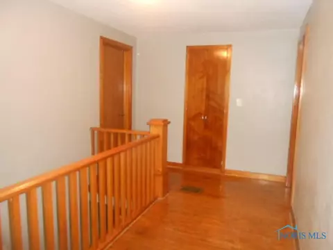110 E Center St, Leipsic, OH 45856 photo 9
