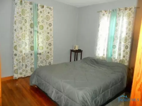 110 E Center St, Leipsic, OH 45856 photo 10