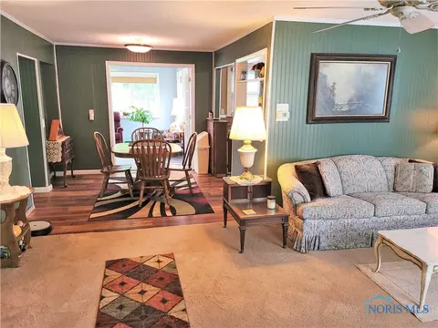 231 Eagle St, Findlay, OH 45840 photo 3