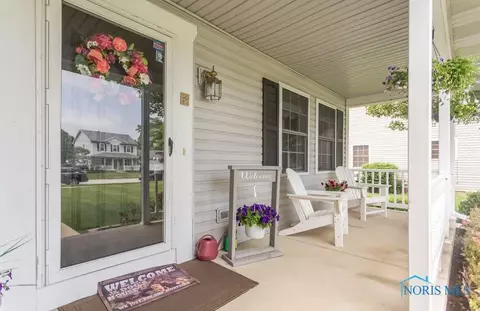 28207 Schriber St, Walbridge, OH 43465 photo 4