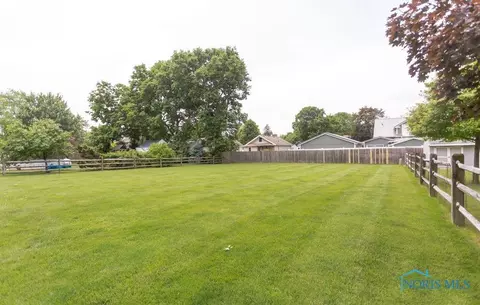 28207 Schriber St, Walbridge, OH 43465 photo 44