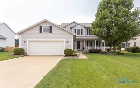 28207 Schriber St, Walbridge, OH 43465 photo 2