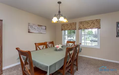 28207 Schriber St, Walbridge, OH 43465 photo 24