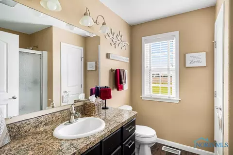 6640 Alexander Dr, Walbridge, OH 43465 photo 21