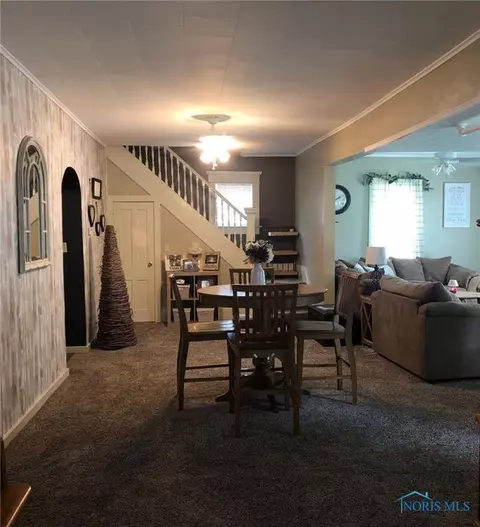 323 Elm St, Deshler, OH 43516 photo 13