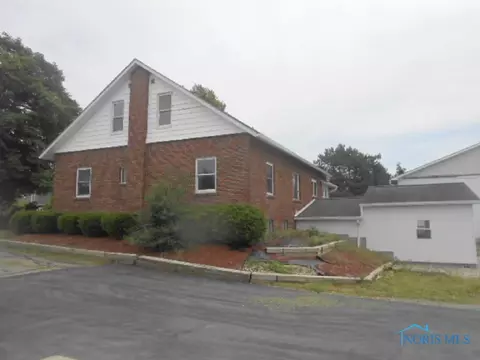 230 W Main St, Leipsic, OH 45856 photo 8