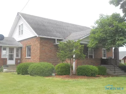 230 W Main St, Leipsic, OH 45856 photo 3