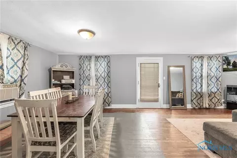 5635 Wagner Rd, Walbridge, OH 43465 photo 13