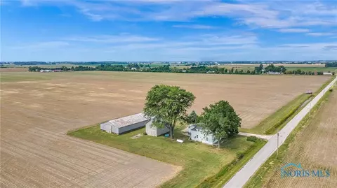 5635 Wagner Rd, Walbridge, OH 43465 photo 1