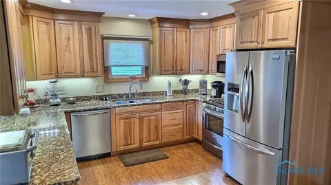521 Thackeray Rd, Maumee, OH 43537 photo 21
