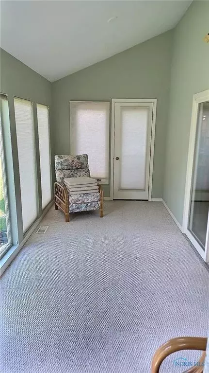 521 Thackeray Rd, Maumee, OH 43537 photo 19