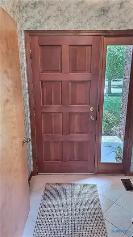521 Thackeray Rd, Maumee, OH 43537 photo 11