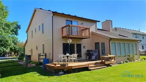521 Thackeray Rd, Maumee, OH 43537 photo 5