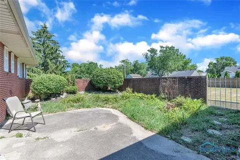 404 E Perry St, Walbridge, OH 43465 photo 45