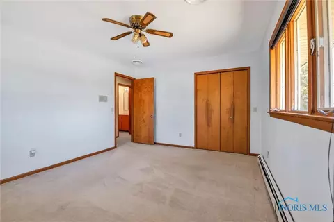 404 E Perry St, Walbridge, OH 43465 photo 35