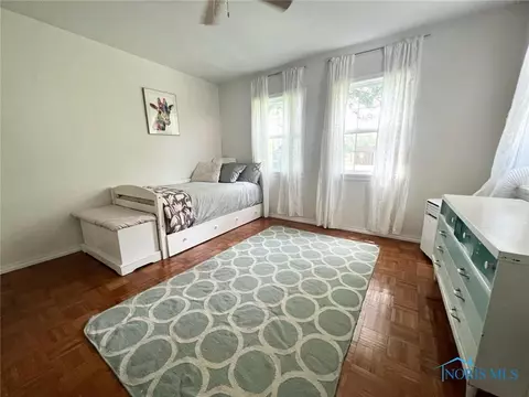 325 W Perry St, Bryan, OH 43506 photo 27