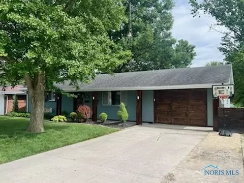 325 W Perry St, Bryan, OH 43506 photo 1