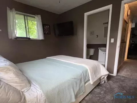 325 W Perry St, Bryan, OH 43506 photo 17