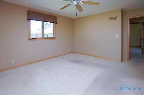 621 E Circle Dr, Findlay, OH 45840 photo 28