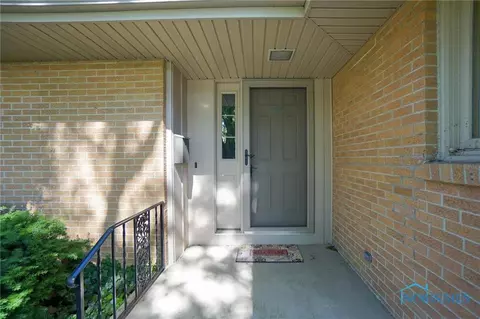 621 E Circle Dr, Findlay, OH 45840 photo 5