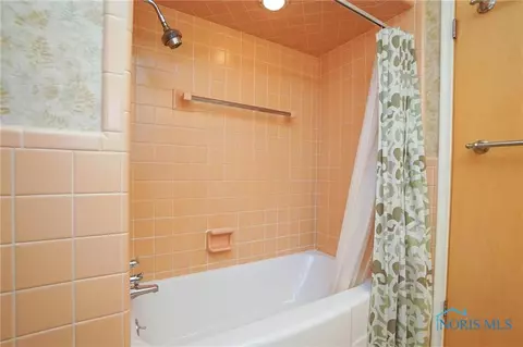 621 E Circle Dr, Findlay, OH 45840 photo 27