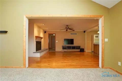 621 E Circle Dr, Findlay, OH 45840 photo 19