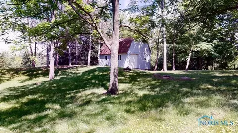 372 Twin Bay Trl, Willard, OH 44890 photo 5