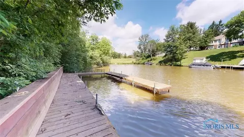 372 Twin Bay Trl, Willard, OH 44890 photo 12