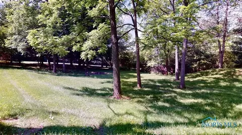 372 Twin Bay Trl, Willard, OH 44890 photo 6