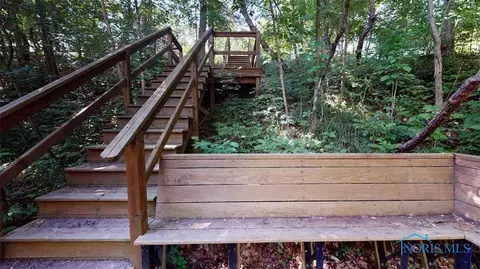 372 Twin Bay Trl, Willard, OH 44890 photo 10