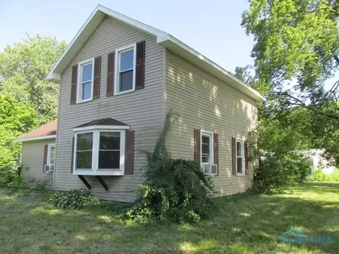 217 W Main St, Wayne, OH 43466 photo 2