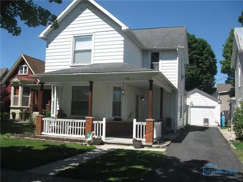 304 S 8th St, Upper Sandusky, OH 43351 photo 1