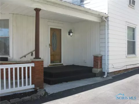 304 S 8th St, Upper Sandusky, OH 43351 photo 4
