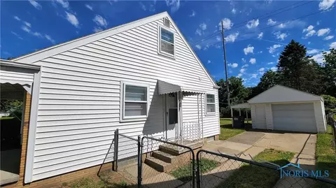 2310 Westmonte Rd, Toledo, OH 43607 photo 4