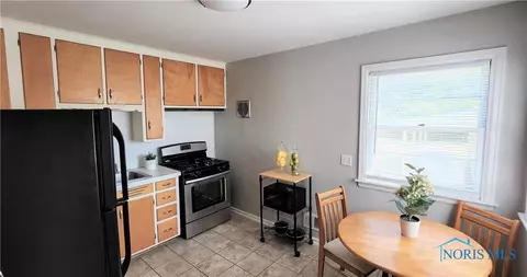 2310 Westmonte Rd, Toledo, OH 43607 photo 18